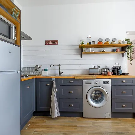 Apartment Le Petit Cocon Au Calme Avec Place De Parking Le Meux