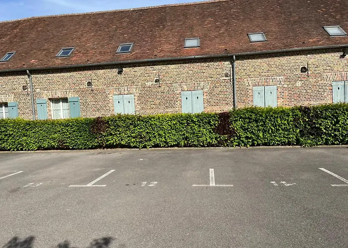 Le Petit Cocon Au Calme Avec Place De Parking Apartment