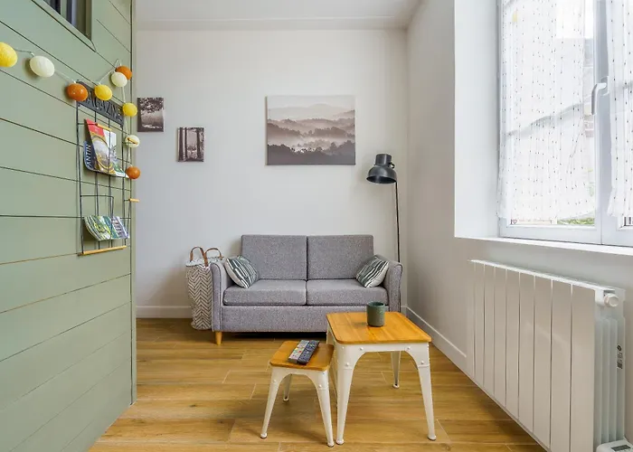 Le Petit Cocon Au Calme Avec Place De Parking *